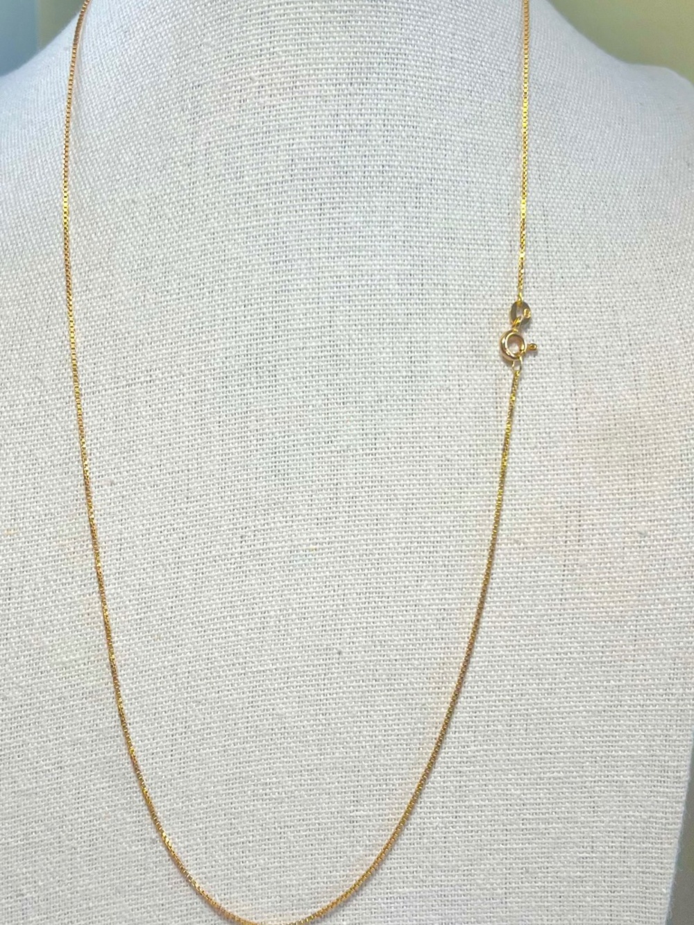 18k Solid Yellow Gold 18 inch Box Chain Necklace
